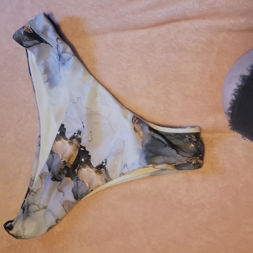 Marble bottoms